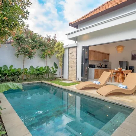 2Br Private Pool Close To Berawa & Canggu Beach